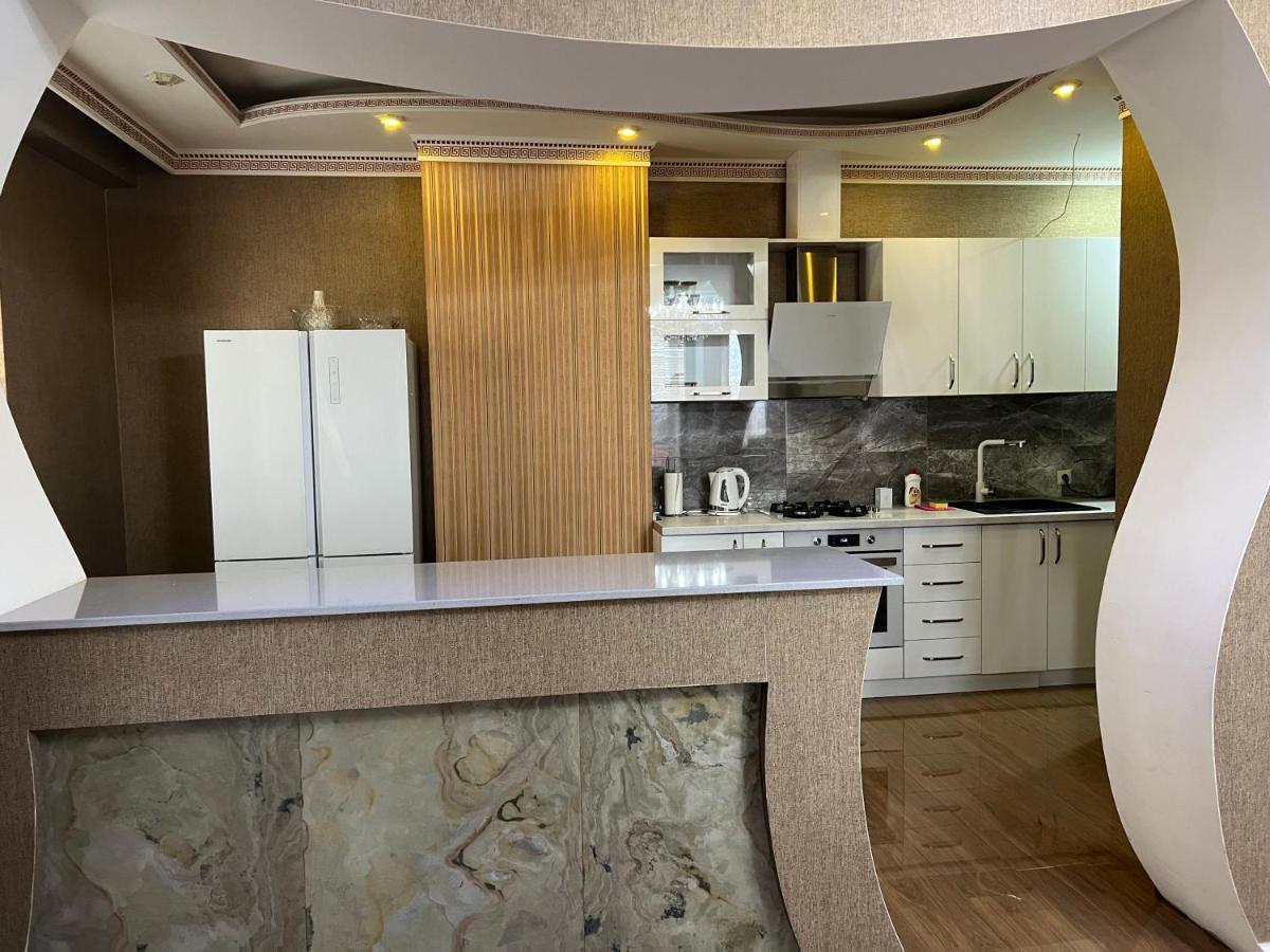 Cosy Apartment In The City Centre Tbilisi Exterior photo