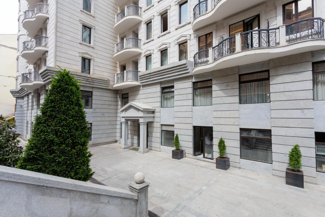 Cosy Apartment In The City Centre Tbilisi Exterior photo